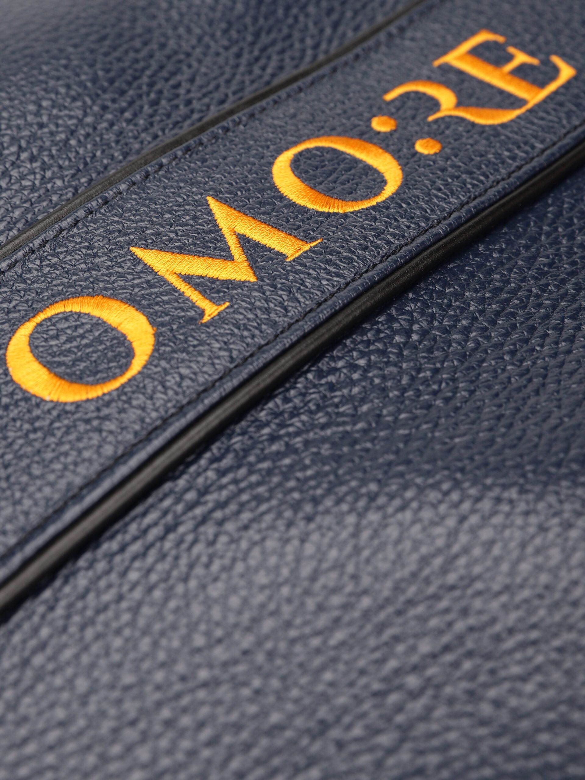 NOI:RE squash & badminton leather case