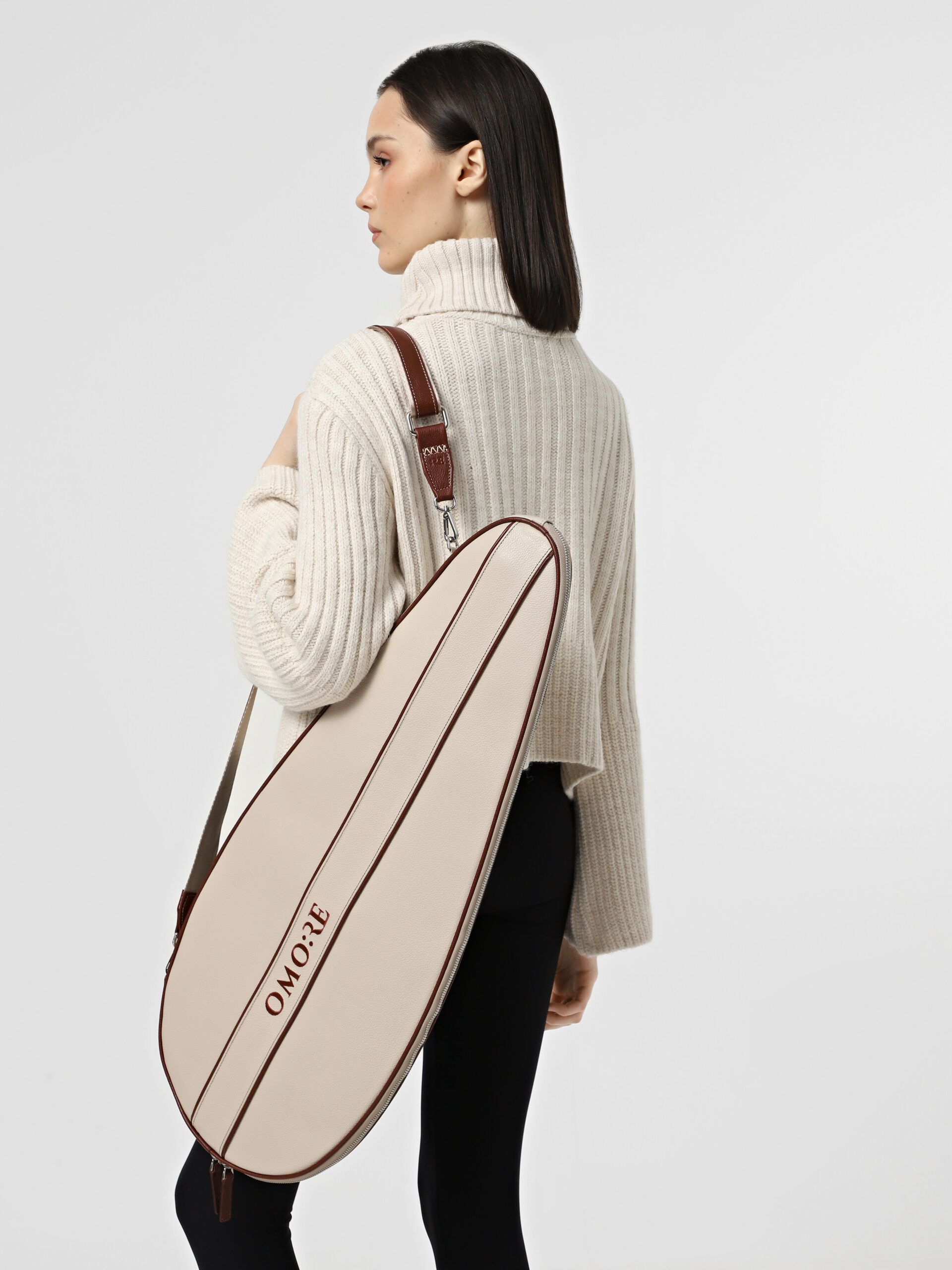 :REACT tennis leather case