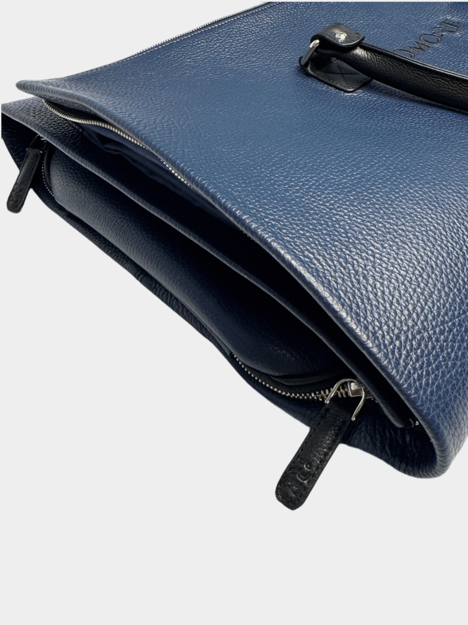 MO:RE garment leather bag