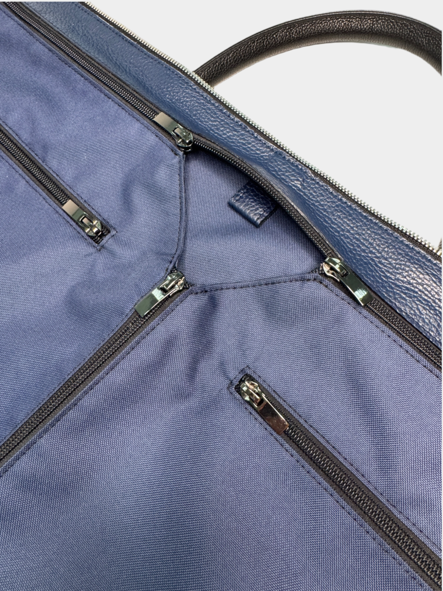 MO:RE garment leather bag