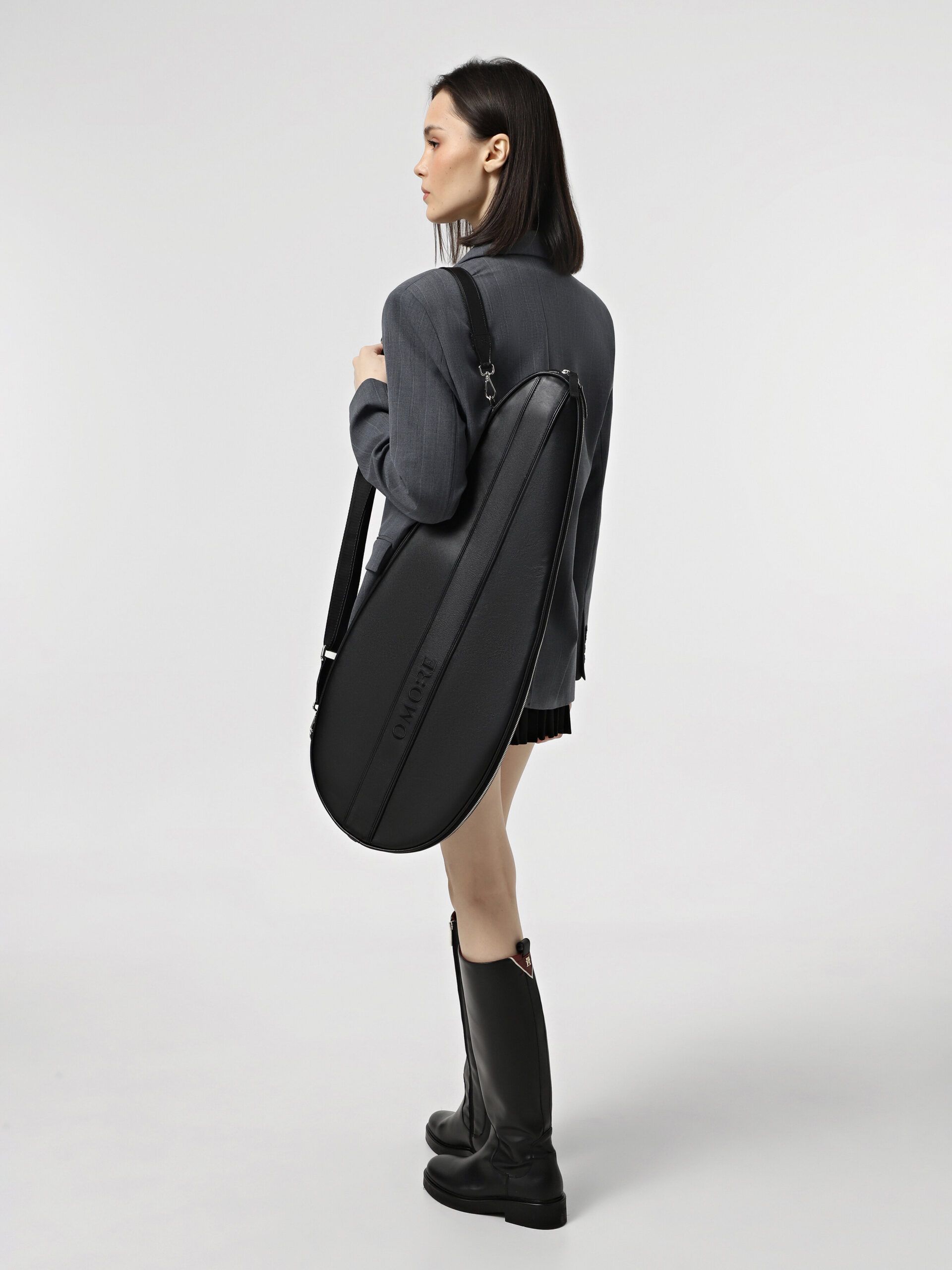 :REACT tennis leather case