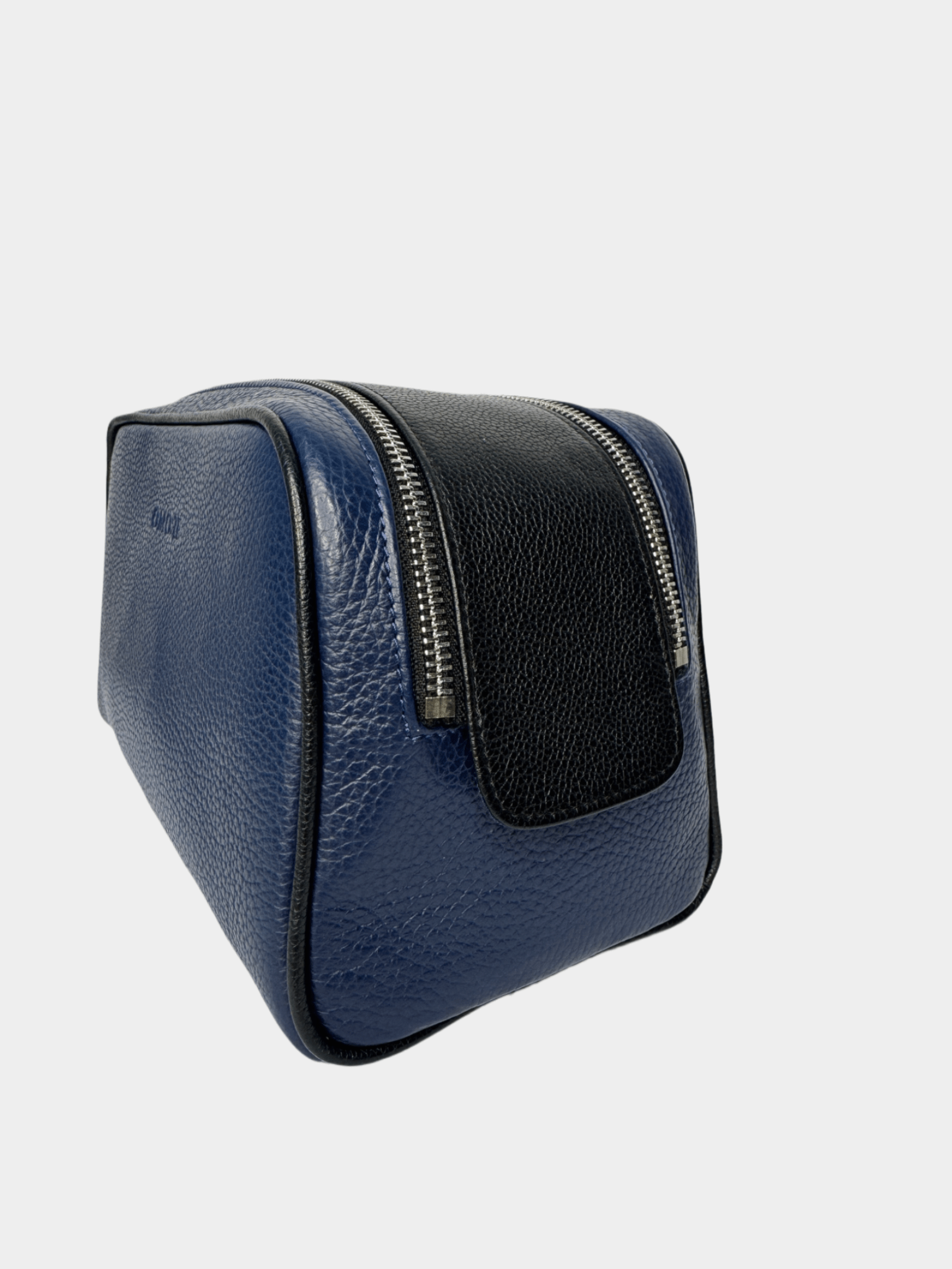 PA:RETTO travel beauty leather bag